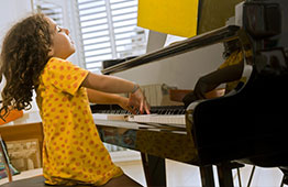 با مزایا و معایب انواع پیانو آشنا شوید بخش 4، آموزش پیانو ، تدریس پیانو ، کلاس پیانو ، تدریس خصوصی پیانو ، آموزشگاه پیانو