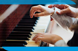 درباره پیانوهای رویال ، نوازندگی پیانو ، آموزش پیانو، آموزشگاه پیانو، آموزشگاه پیانو نواب
